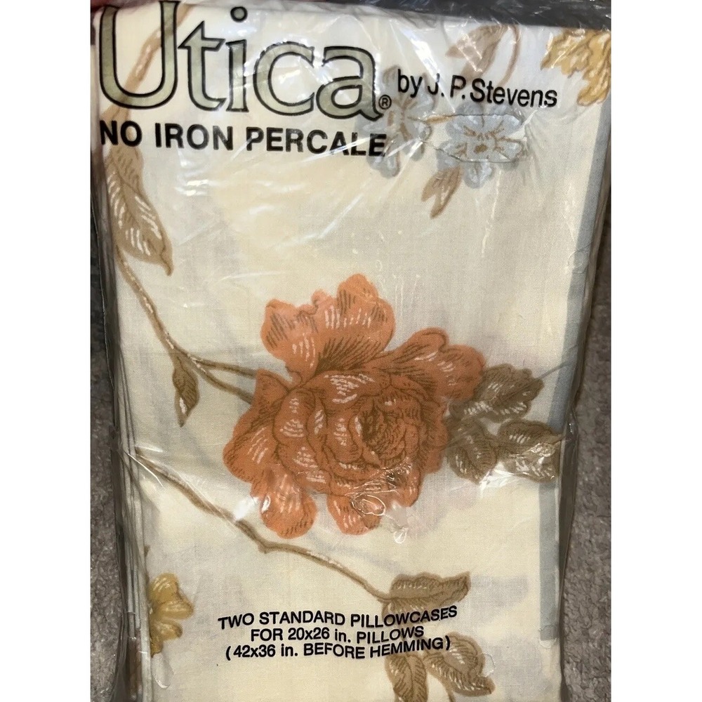 VTG Utica Pillowcases Floral  Cream Two 2 Standard No Iron‎ Percale New